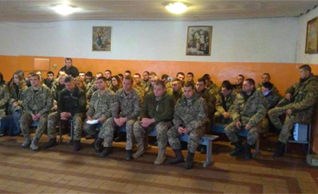 Концерт та подарунки: Біляївська громада привітала захисників України з професійним святом 