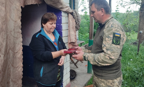 Родина загиблого воїна з Чопилок Віталія Рака отримала його орден "За мужність" III ступеня
