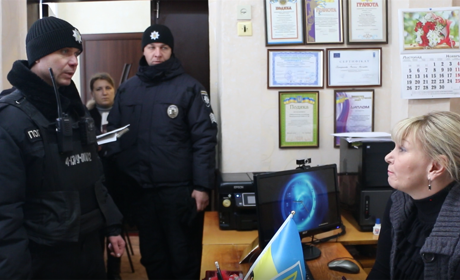 Учеников Попаснянской школы № 24 снова не накормили. Все подробности проблемы: видео