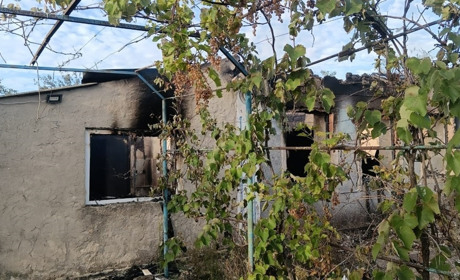 На Херсонщині армія рф завдала ударів по критичній та соціальній інфраструктурі, житлових кварталах