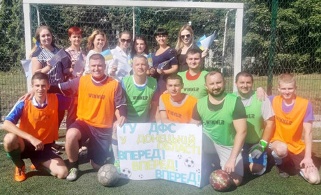 У першості області з футзалу друге місце серед команд держслужбовців вибороли податківці