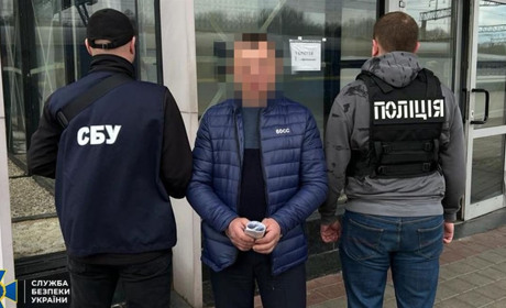 Перевозив “ухилянтів” у вентиляції: провідника потягу викрили правоохоронці Хмельниччини
