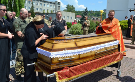 Війна не залишила надії: Чортківщина зустріла Гайванюка Анатолія – «на щиті»