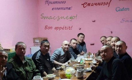 В Запорізькій області окупанти розмістили свою базу та військовий госпіталь в сільській школі