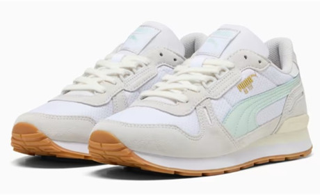 Жіночі кросівки PUMA: стиль та комфорт