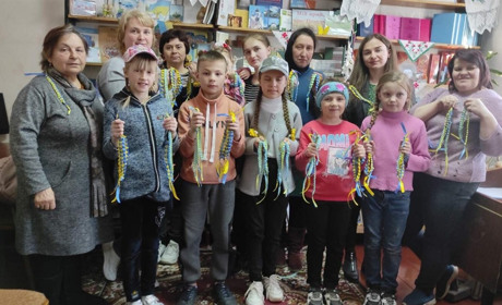 У Рафалівці організували акцію «Браслети миру»