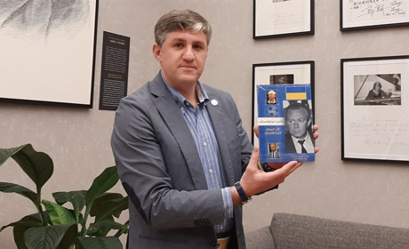 Побачила світ перша книжка про Валерія Лобановського арабською мовою