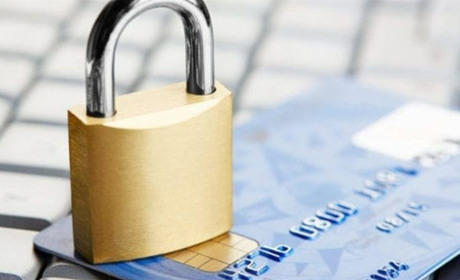 Чи можна зняти кошти в касі банку, якщо соціальні виплати надійшли на заблоковану картку