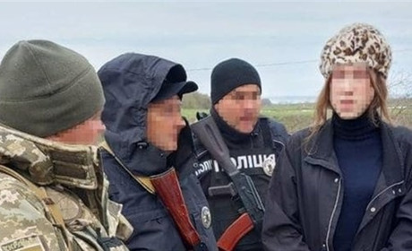 Прикинувся дівчиною. Прикордонники Одещини затримали хлопця, який хотів втікти до Молдови