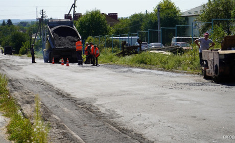 Ремонт доріг у Городку: що зроблено і скільки коштів витрачено з місцевого бюджету