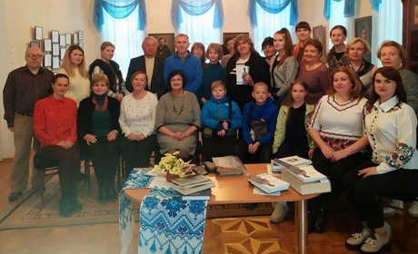 У музей родини Косачів-Драгоманових відбулася зустріч з письменником Сергієм Козаком