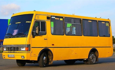 Якими автобусами южноукраїнці можуть доїхати до міського кладовища за пільговими талонами?