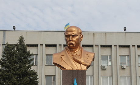 Фото дня: Нікополь відзначив день народження Тараса Шевченка