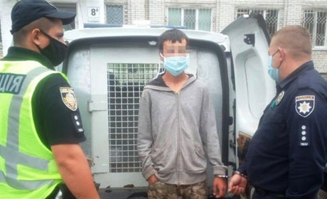 23-річний червоноградець намагався вкрасти товар із магазину, його затримали. Може сісти на 6 років