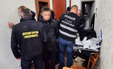 19-річний хлопець зайнявся "прибутковим" бізнесом. Щомісяця йому вдавалося заробляти до 500 тис. грн