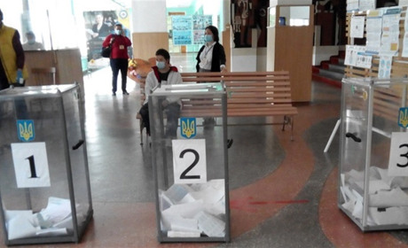 Після можливих виборів в Україні на Херсонщині залишаться військові адміністрації