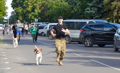 76 лап, 10 призерів і море вражень: як пройшов благодійний забіг у Сарнах
