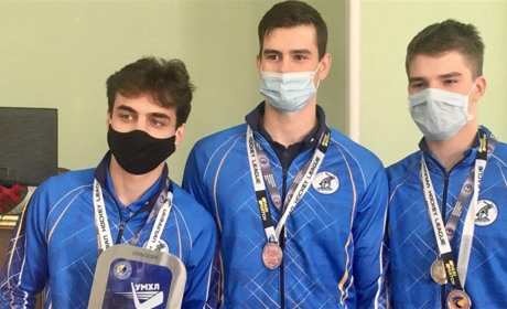 Херсонські хокеїсти посіли 3 позицію в Чемпіонаті України, молодіжка взяла «золото»