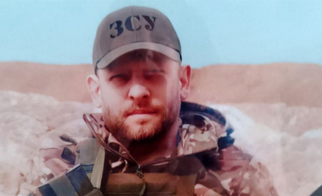 Пам'яті мужнього воїна, солдата, стрілця, захисника та Героя з Олега Муляра з с Лука Барська