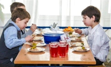 Харчування в школах: чого чекати дітям та батькам