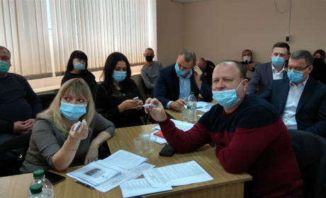 В Южноукраїнську депутати та мер поки що не знаходять спільну мову: результати третьої сесії