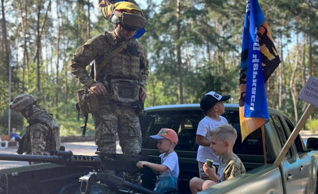 В Черкасах відбулася виставка озброєння та техніки батальйону 118-ї бригади