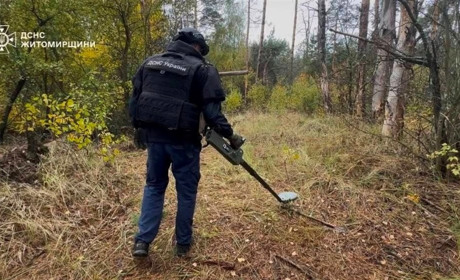 Піротехніки ДСНС виявили та знищили вибухонебезпечний предмет на Житомирщині