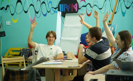 Молодь Шостки "Крокує до влади": зустріч з міським головою, депутаткою та симуляційна гра