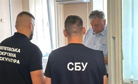 Меру Нетішина Олександру Супрунюку оголосили нову підозру