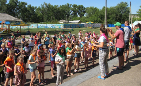 Канікули: у які літні табори можуть поїхати на відпочинок діти із Сватового і району