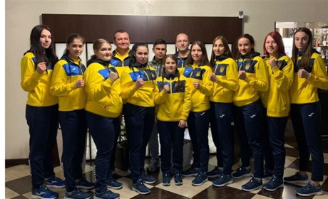 Молодіжна збірна України з боксу вирушила на Чемпіонат Європи. Серед них є й представники Херсонщини