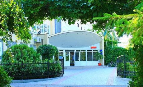 Новокаховська "приборка" запрошує на безплатне навчання онлайн зі стипендією