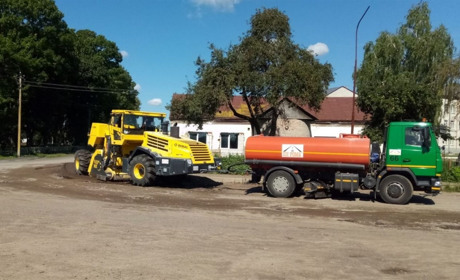 Почали ремонтувати дві ділянки дороги Шарпанці-Тартаків між селами Борок, Боб'ятин і Лещатів