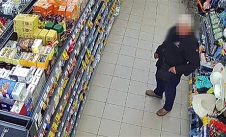 На Шепетівщині знайшли чоловіка, який цупив усе підряд у магазині
