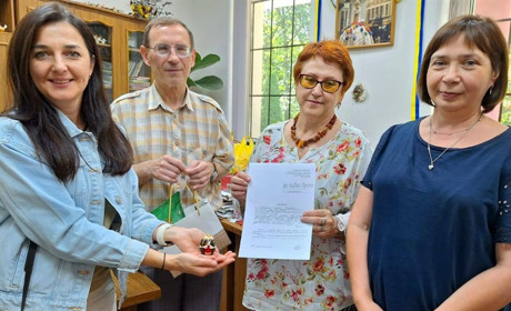 Створені в Абу-Дабі писанки подорожують світом і стають частиною музейних колекцій