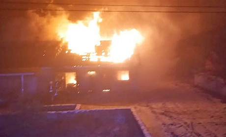 Напередодні Нового року рятувальники гасили пожежу у Володимирці