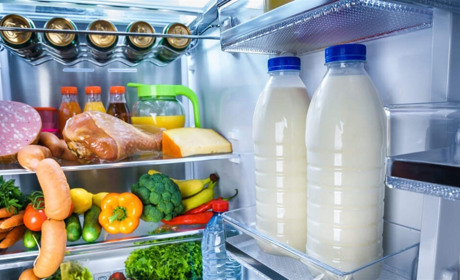 Які продукти не можна зберігати в холодильнику: коли холод рятує, а коли псує