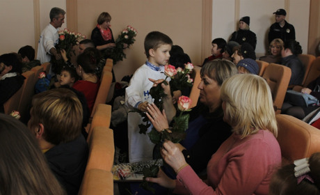 У Попасній відбувся концерт, присвячений Міжнародному жіночому дню 8 березня
