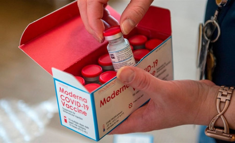 Як і де записатись на щеплення вакциною Moderna у Вараші