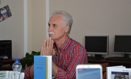 Херсонський поет отримав престижну премію. Його вірші можна навіть співати разом із Джо Дасеном