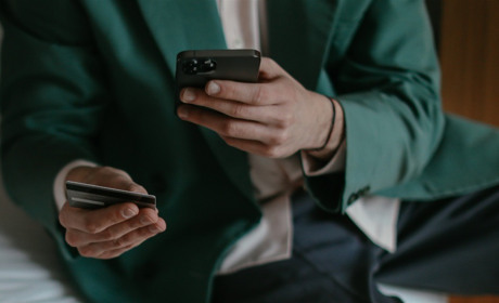 Майже 100 тисяч за квадроцикл: жителька Сарненського району натрапила на шахраїв