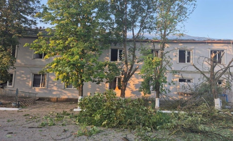 Білозерка під прицілом: селище біля Херсона живе між обстрілами і мовчанням влади