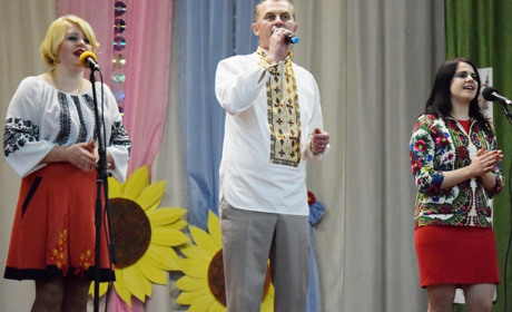 До Успенівського клубу завітали гості
