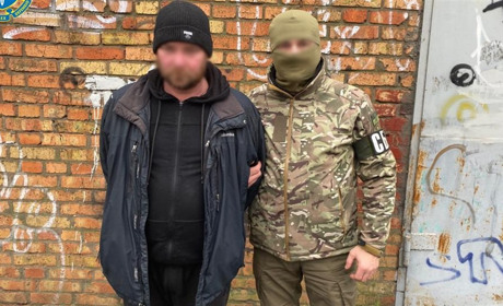 На Херсонщині затримали чоловіка, підозрюваного в роботі на ворога