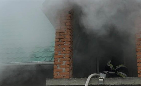 Рятувальники Чорткова ліквідували пожежу в житловому будинку (+ фото)