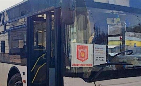 Із Чернівців до КПП «Порубне» курсує безкоштовний автобус