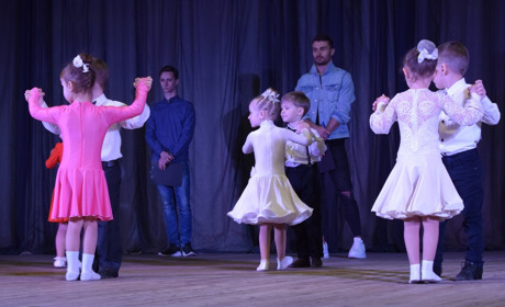 Зірка шоу «Танці з зірками» відкрив у Жмеринці конкурс «Перлина Жмеринки»: фото і відео 