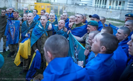 Вісім бійців з Бердянщини було звільнено під час останнього обміну полоненими