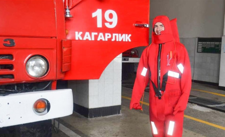 Кагарлицькі рятувальники отримали гідрокостюм від "Міськрембудсервісу"