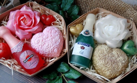 Що можна подарувати подрузі на 8 березня